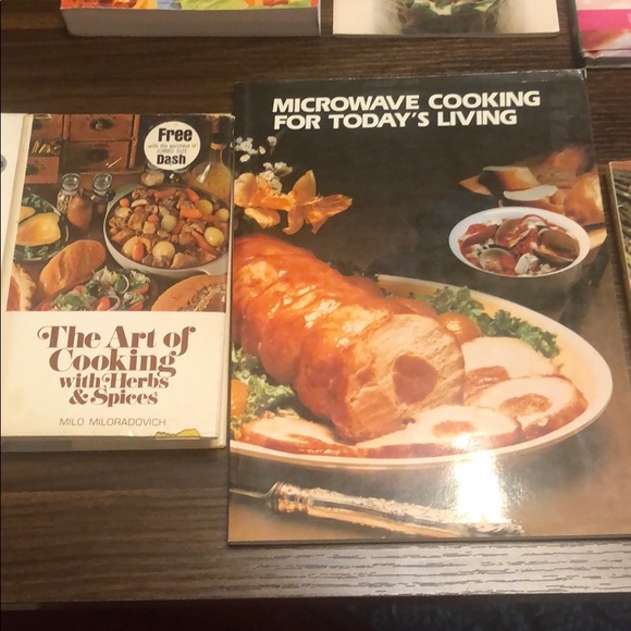 Vintage Cookbook Collection - Picture 2 of 6